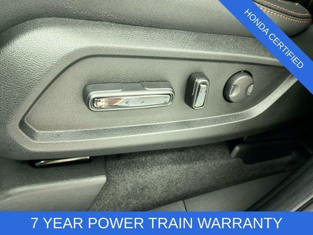 Photo of 2025 Lunar Silver Metallic Honda Pilot