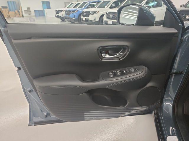 Photo of 2026 Pearl Honda HR-V