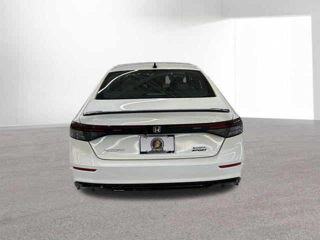 Photo of 2025 Platinum White Pearl Honda Accord Hybrid