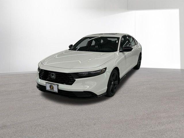 Photo of 2025 Platinum White Pearl Honda Accord Hybrid