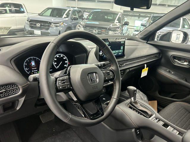 Photo of 2026 Pearl Honda HR-V