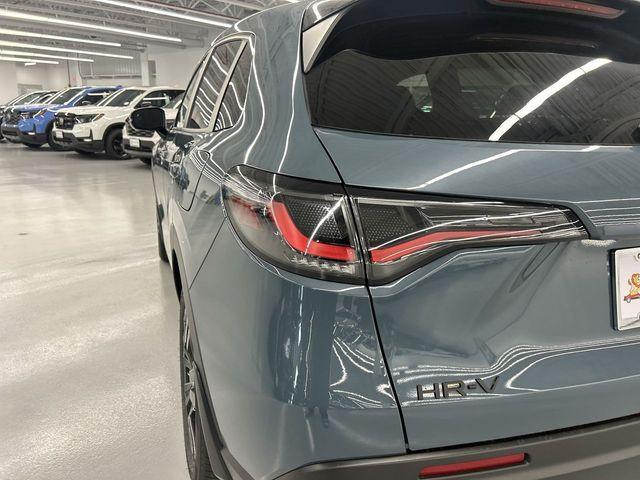 Photo of 2026 Pearl Honda HR-V