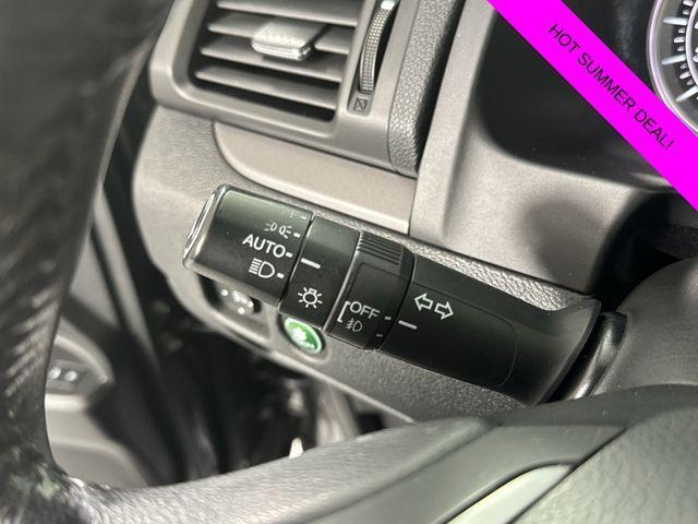 Photo of 2017 Modern Steel Metallic Honda Pilot