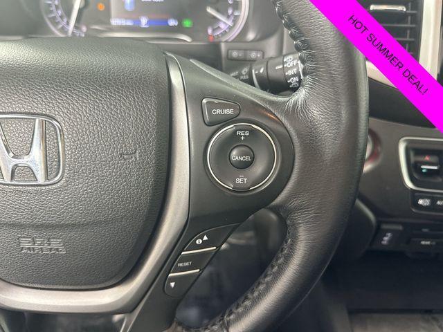 Photo of 2017 Modern Steel Metallic Honda Pilot