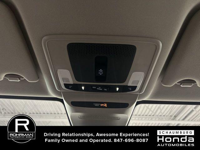 Photo of 2026 Pearl Honda HR-V