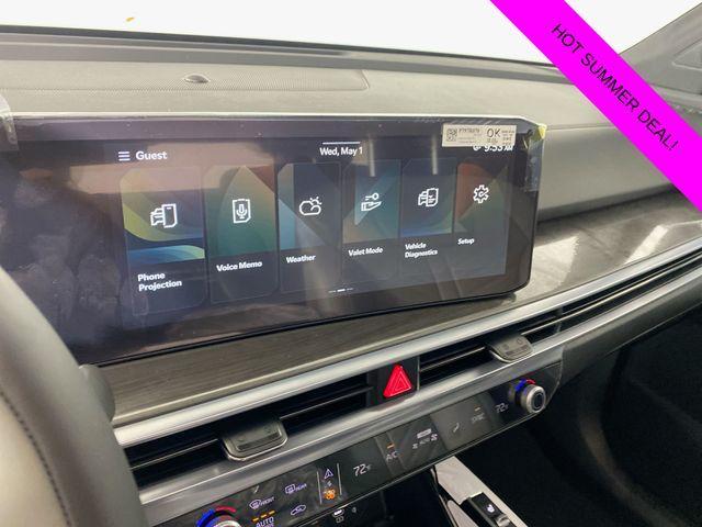 Photo of 2024 Everlasting Silver Kia Sorento