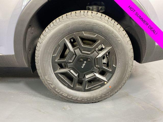 Photo of 2024 Everlasting Silver Kia Sorento