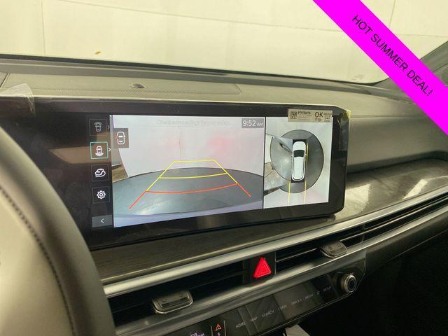 Photo of 2024 Everlasting Silver Kia Sorento