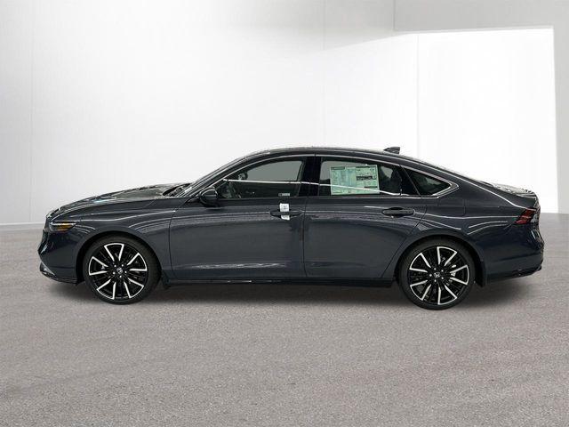 Photo of 2025 Meteorite Gray Metallic Honda Accord Hybrid