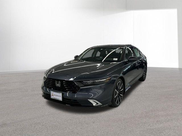 Photo of 2025 Meteorite Gray Metallic Honda Accord Hybrid