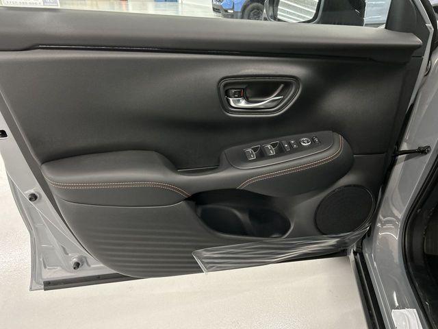 Photo of 2026 Urban Gray Pearl Honda HR-V