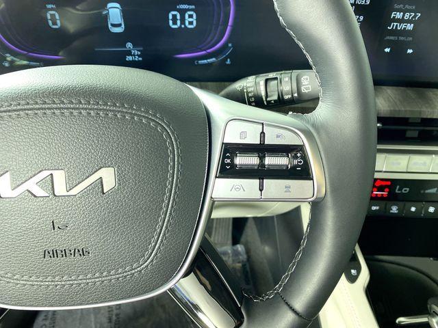 Photo of 2025 Ebony Black Kia Telluride