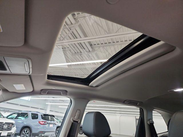 Photo of 2026 Crystal Black Pearl Honda CR-V