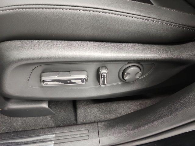 Photo of 2026 Crystal Black Pearl Honda CR-V