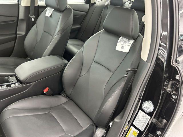 Photo of 2025 Crystal Black Pearl Honda Accord Hybrid