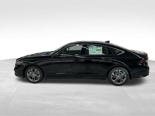 Photo of 2025 Crystal Black Pearl Honda Accord Hybrid