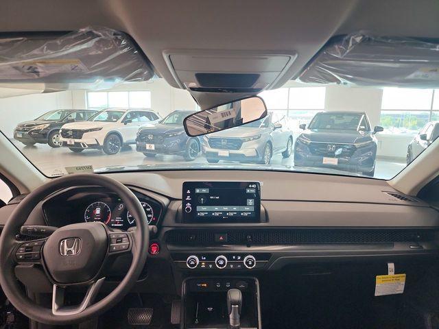 Photo of 2026 Crystal Black Pearl Honda CR-V
