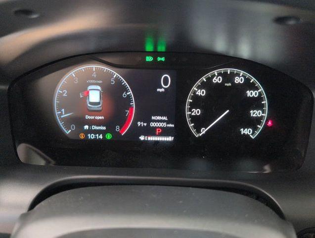 Photo of 2026 Platinum White Pearl Honda HR-V