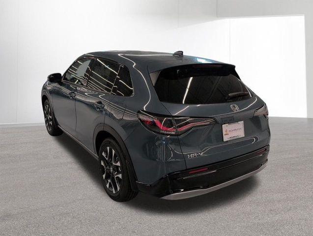 Photo of 2026 Platinum White Pearl Honda HR-V