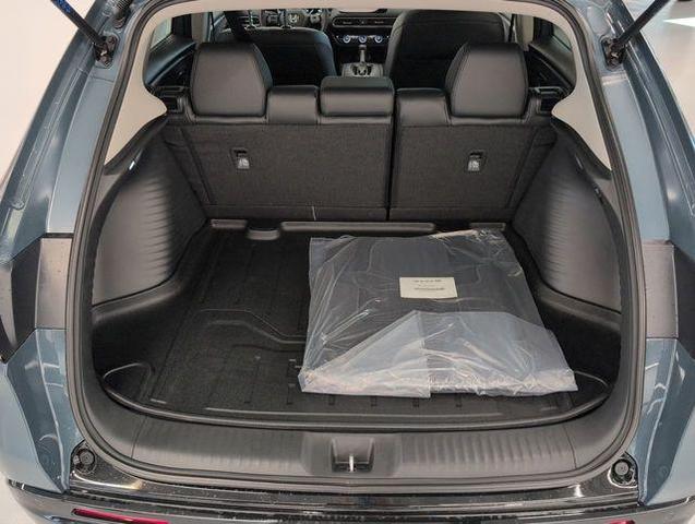 Photo of 2026 Platinum White Pearl Honda HR-V