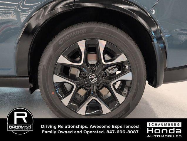 Photo of 2026 Platinum White Pearl Honda HR-V