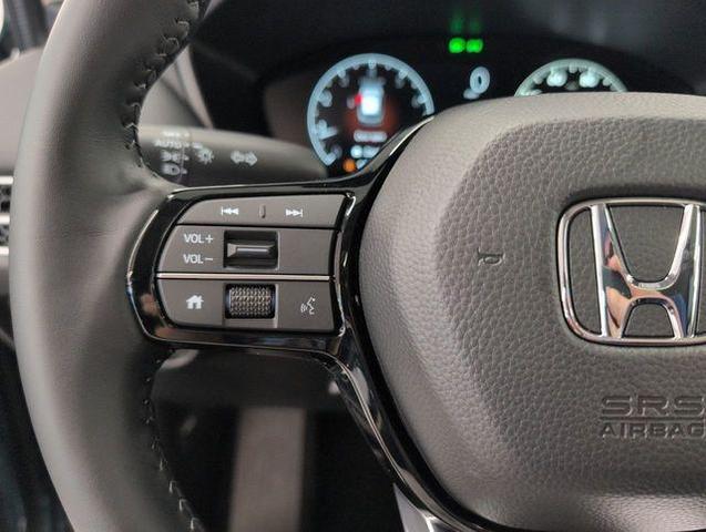 Photo of 2026 Platinum White Pearl Honda HR-V