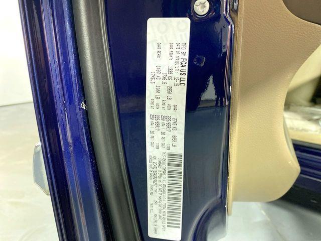 Photo of 2016 True Blue Pearlcoat Chrysler Town & Country