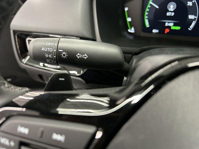 Photo of 2026 Platinum White Pearl Honda Civic Hybrid