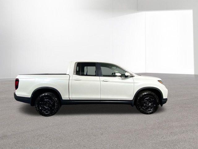 Photo of 2025 Platinum White Pearl Honda Ridgeline