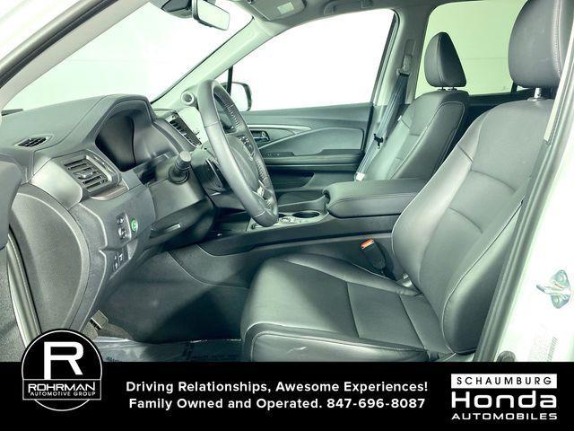 Photo of 2025 Platinum White Pearl Honda Ridgeline