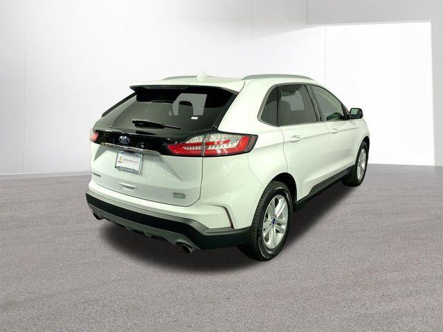Photo of 2020 Oxford White Ford Edge