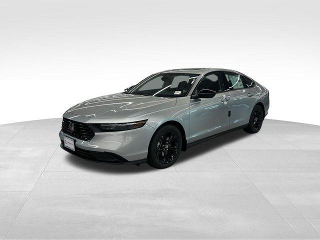 Photo of 2025 Solar Silver Metallic Honda Accord