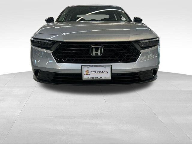 Photo of 2025 Solar Silver Metallic Honda Accord