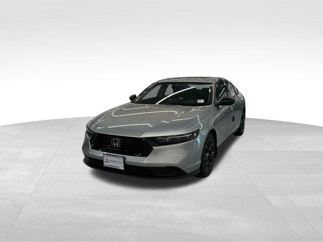 Photo of 2025 Solar Silver Metallic Honda Accord