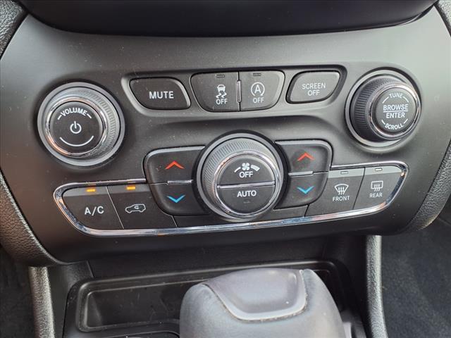 Photo of 2021 Sting Gray Clearcoat Jeep Cherokee