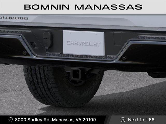 Photo of 2026 Summit White Chevrolet Colorado