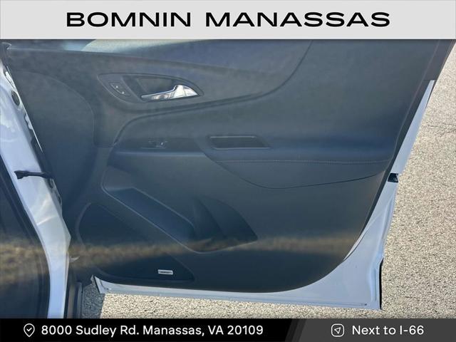 Photo of 2022 Summit White Chevrolet Equinox