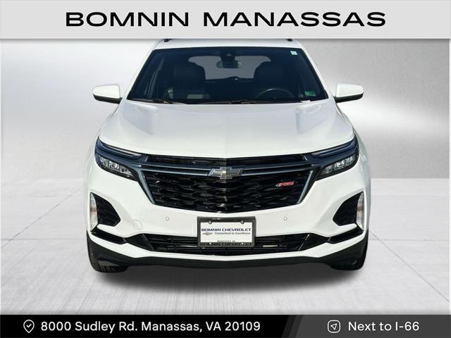 Photo of 2022 Summit White Chevrolet Equinox