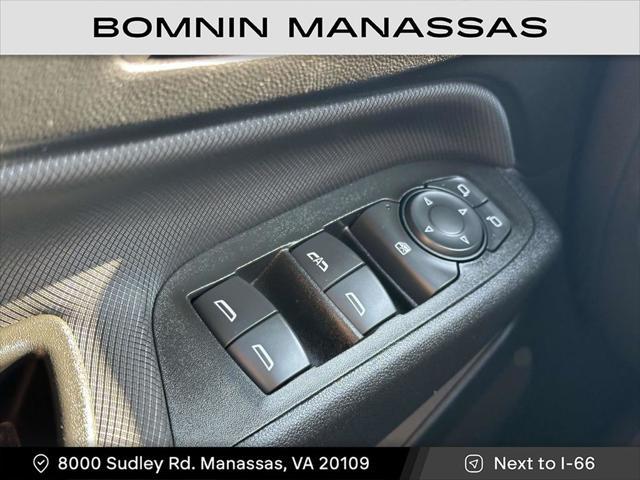 Photo of 2022 Summit White Chevrolet Equinox