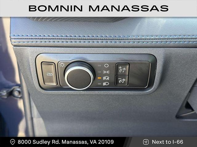Photo of 2025 Blue Ford Mustang