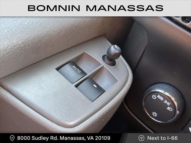Photo of 2023 Summit White Chevrolet Express 2500