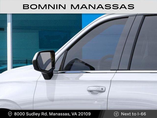 Photo of 2025 Summit White Chevrolet Tahoe