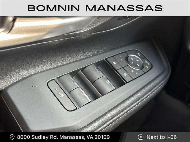 Photo of 2025 Cement Toyota Grand Highlander