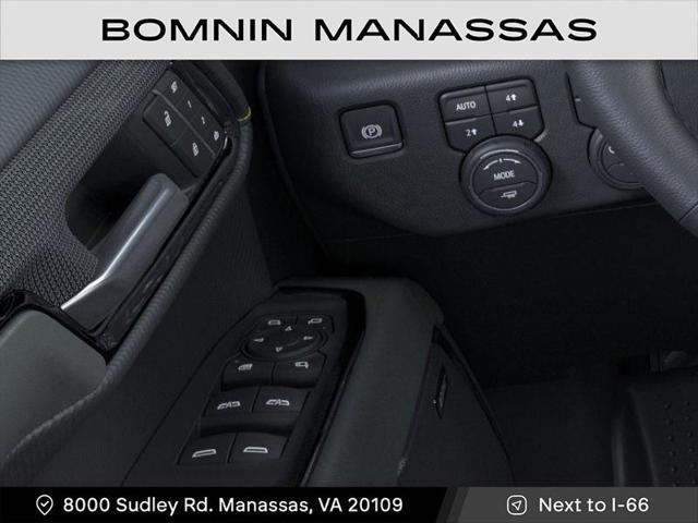 Photo of 2025 Summit White Chevrolet Silverado 1500