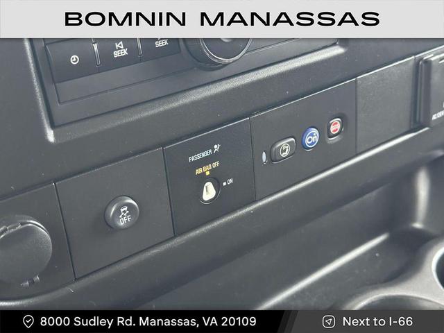 Photo of 2023 Summit White GMC Savana 2500
