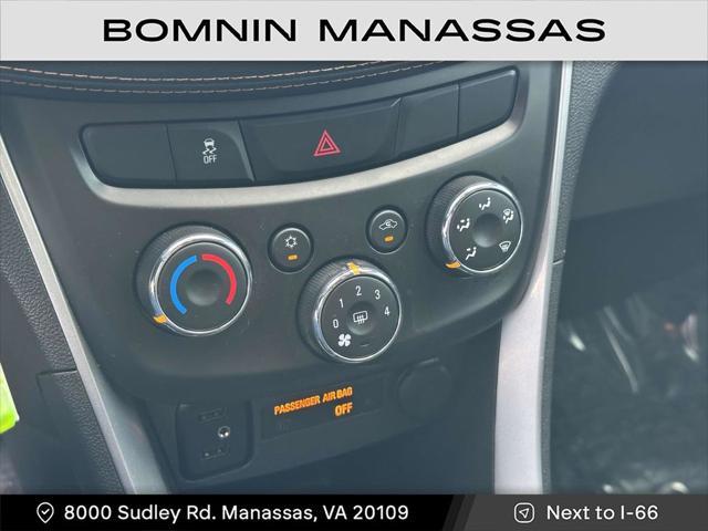 Photo of 2020 Black Chevrolet Trax