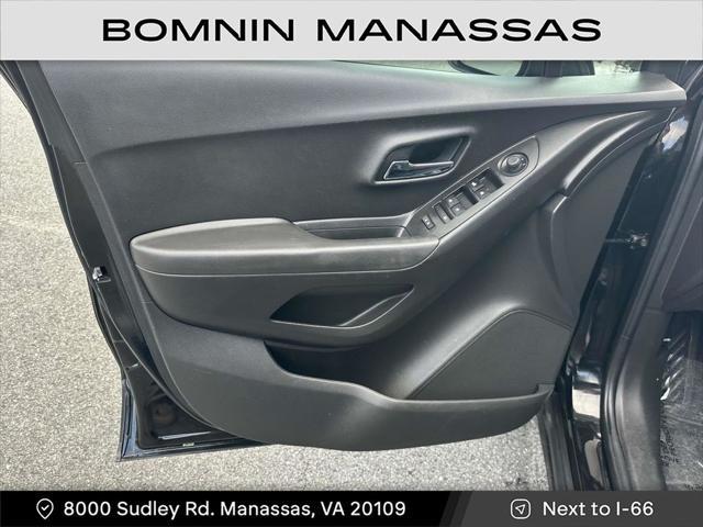 Photo of 2020 Black Chevrolet Trax