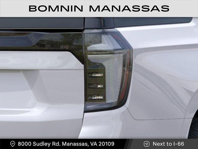 Photo of 2025 Iridescent Prl Chevrolet Suburban