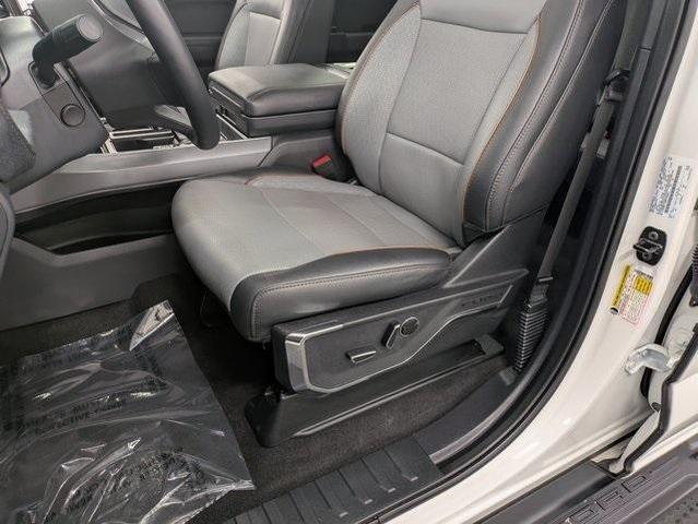 Photo of 2024 Star White Ford F-150 Lightning