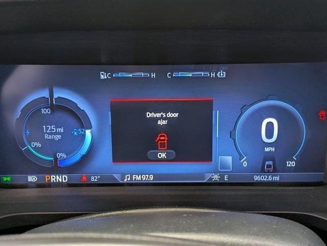 Photo of 2024 Star White Ford F-150 Lightning